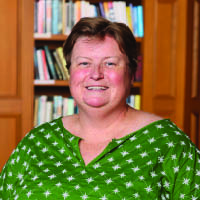 Lea Metz_200x200_July 2025 Lea Metz